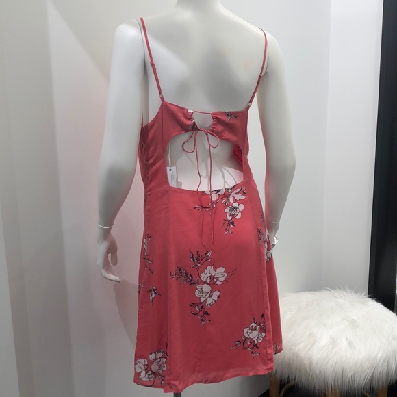 Gentle Fawn Dress - Picture 4 of 5